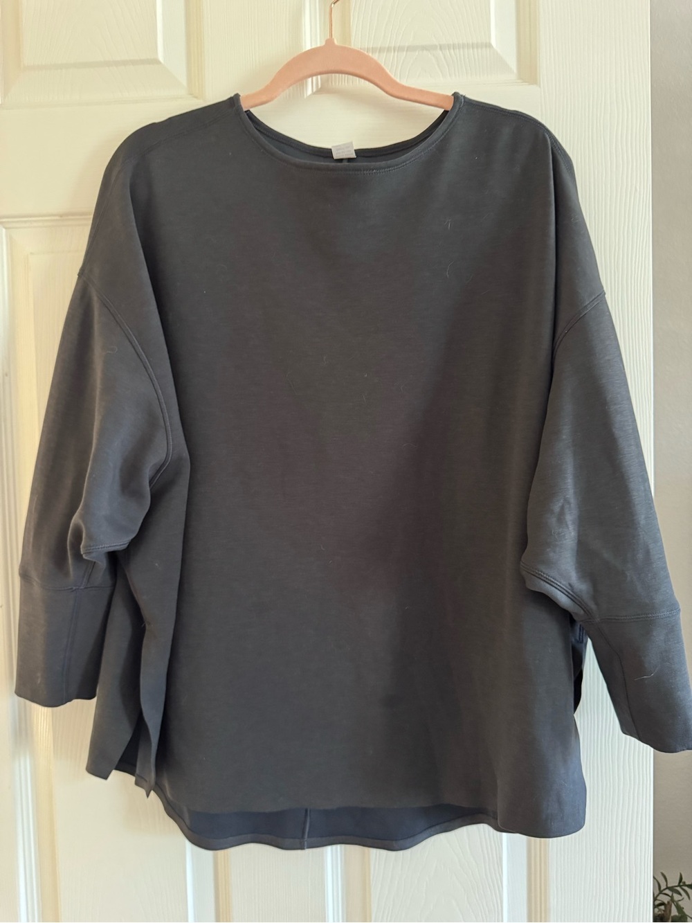 Rhone- Charcoal Oversized Sweatshirt - 3/4 sleeve - Pullover